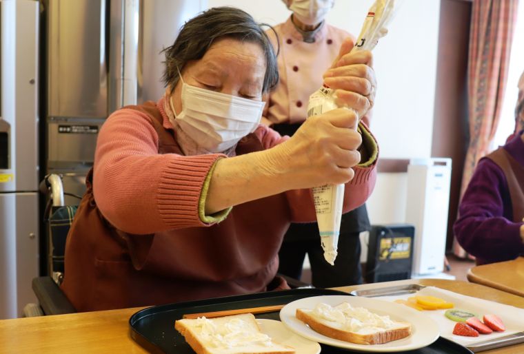 生クリームはたくさん乗せましょう！ 